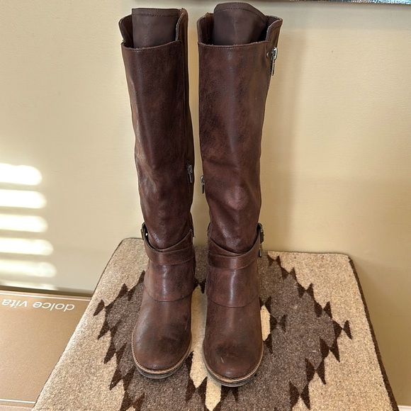 Carlos by Carlos Santana Knee High Brown Boot - Picture 10 of 11